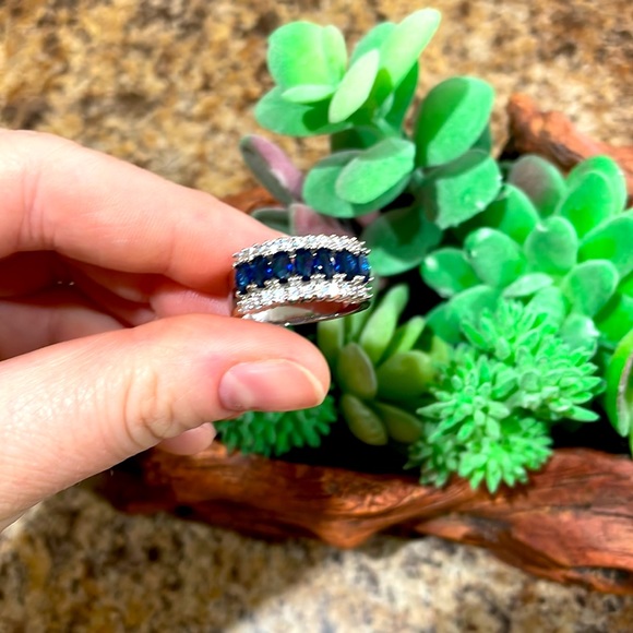Sterling Silver Cubic Zirconia Ring - Picture 6 of 8